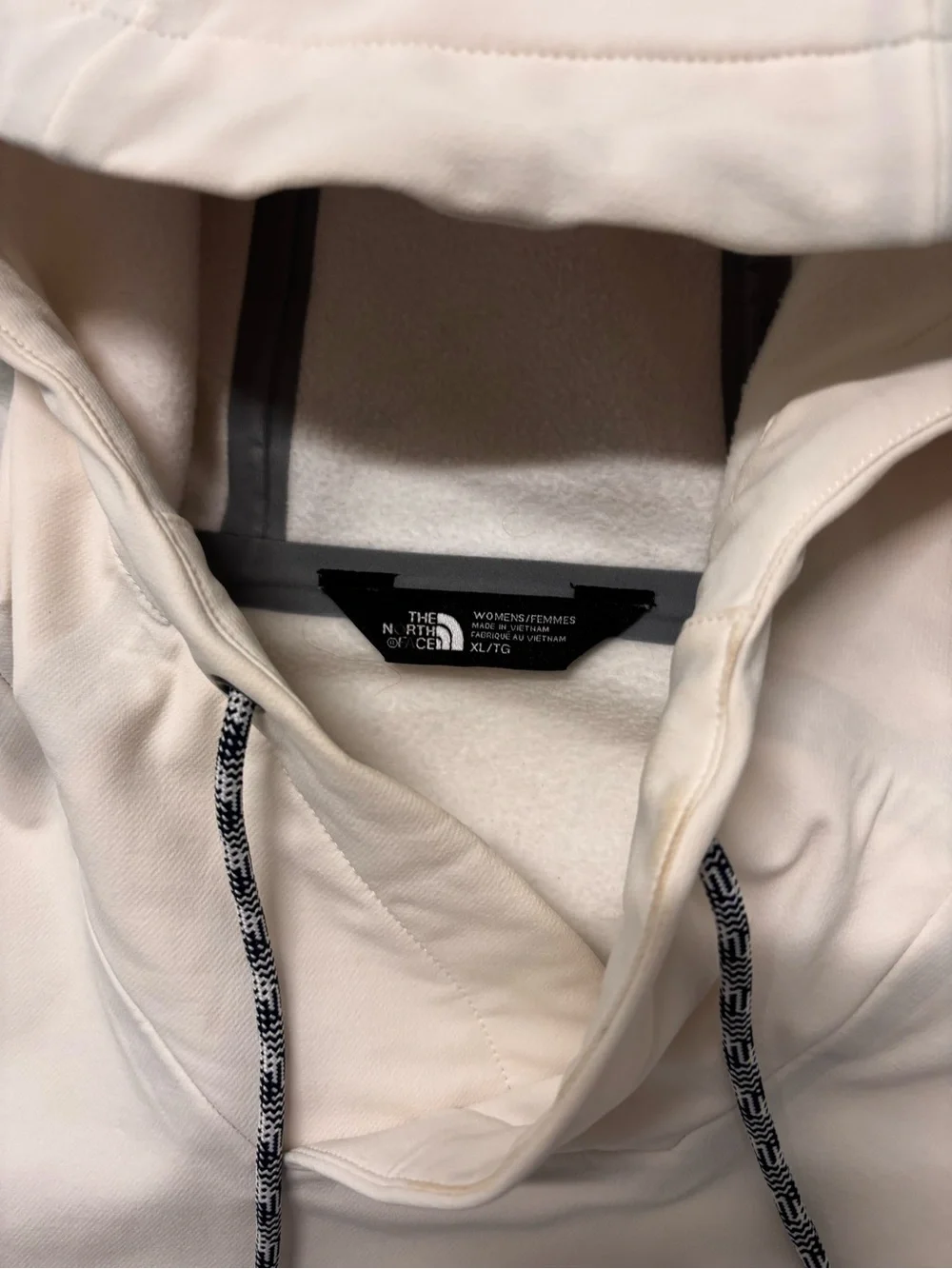 The North Face Men’s Cream Waterproof Japan style Pullover Hoodie Size Xl
